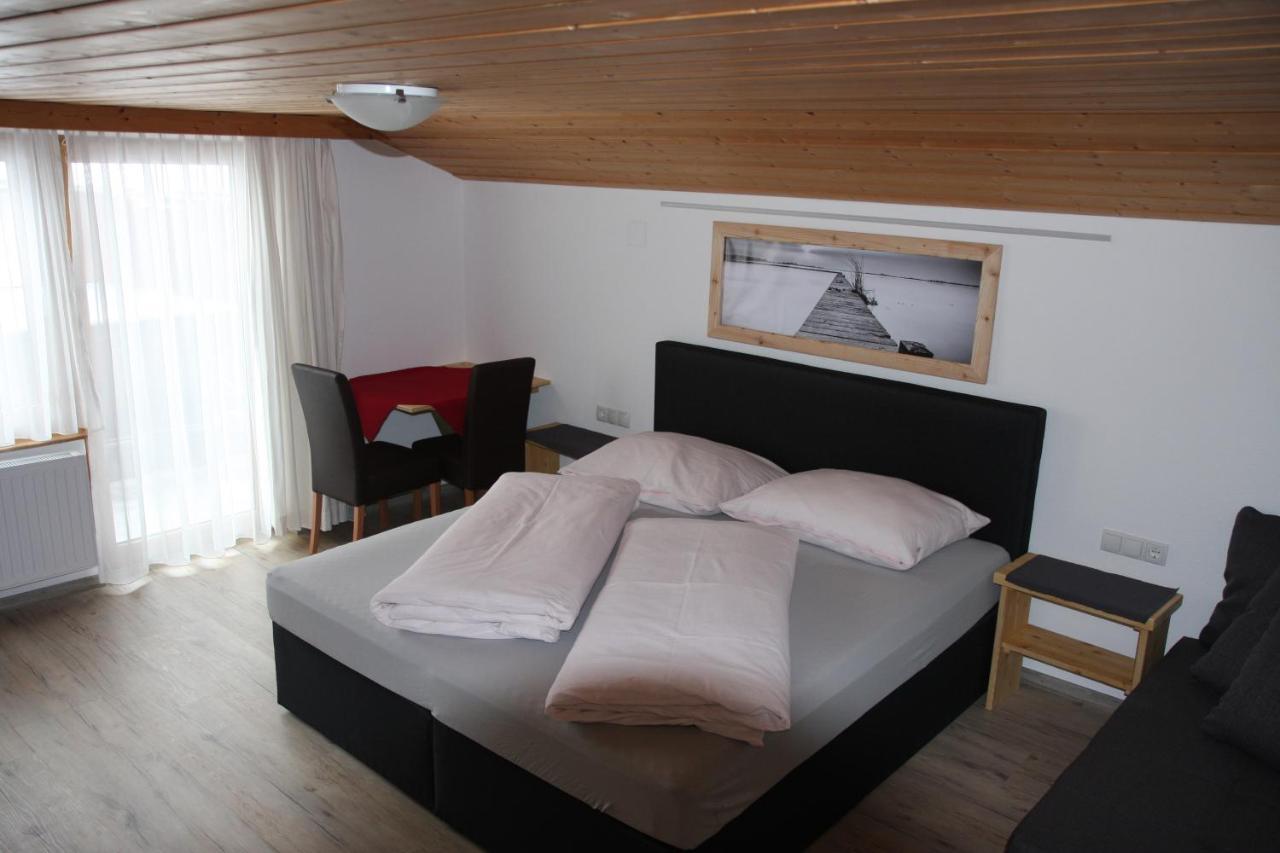Haus Eckhart Lägenhet Kaunertal Rum bild